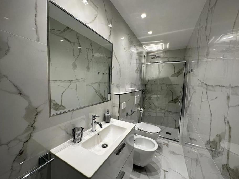 Suite Aurora Luxury In The Center Of סנרמו מראה חיצוני תמונה
